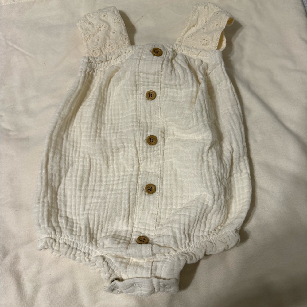 Pink Ruffle Baby One-Piece Romper and Cream boho baby Romper - Picture 4 of 9